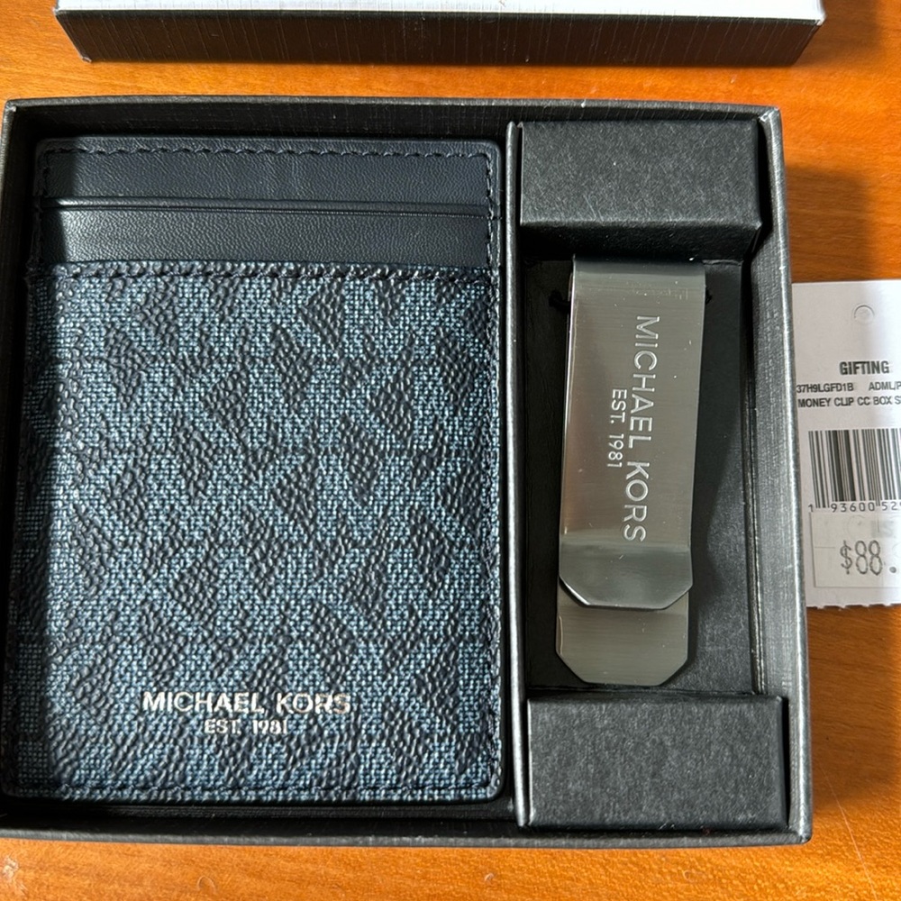 Michael Kors credit card holder and money clip